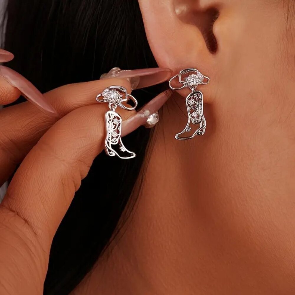 SOLD OUT****************Elegant Western Cowboy Boot Drop Earrings - Picture 2 of 5